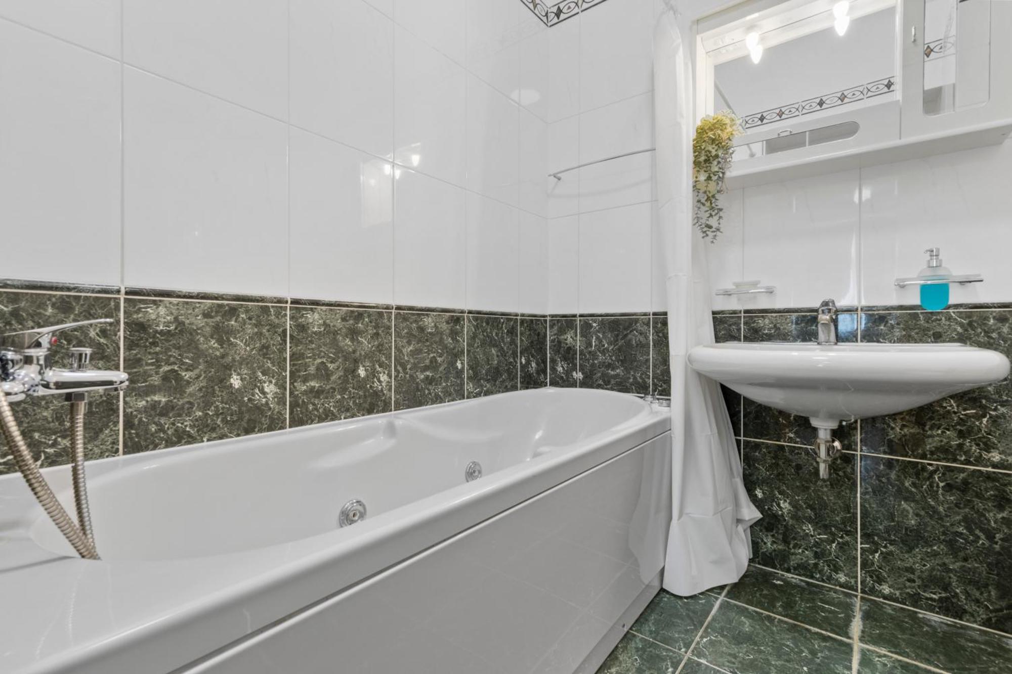 Luxe Living At Old Town Center Lägenhet Bratislava Exteriör bild